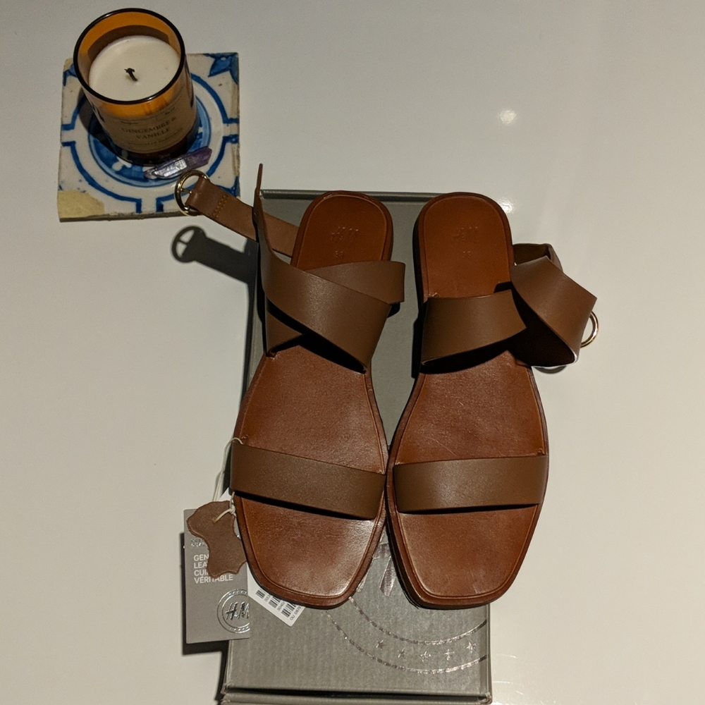 H&M Premium Quality leather sandals - Picture 2 of 5